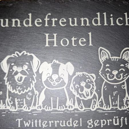 Stadt-Gut-Hotel Rheinischer Hof 에센 외부 사진