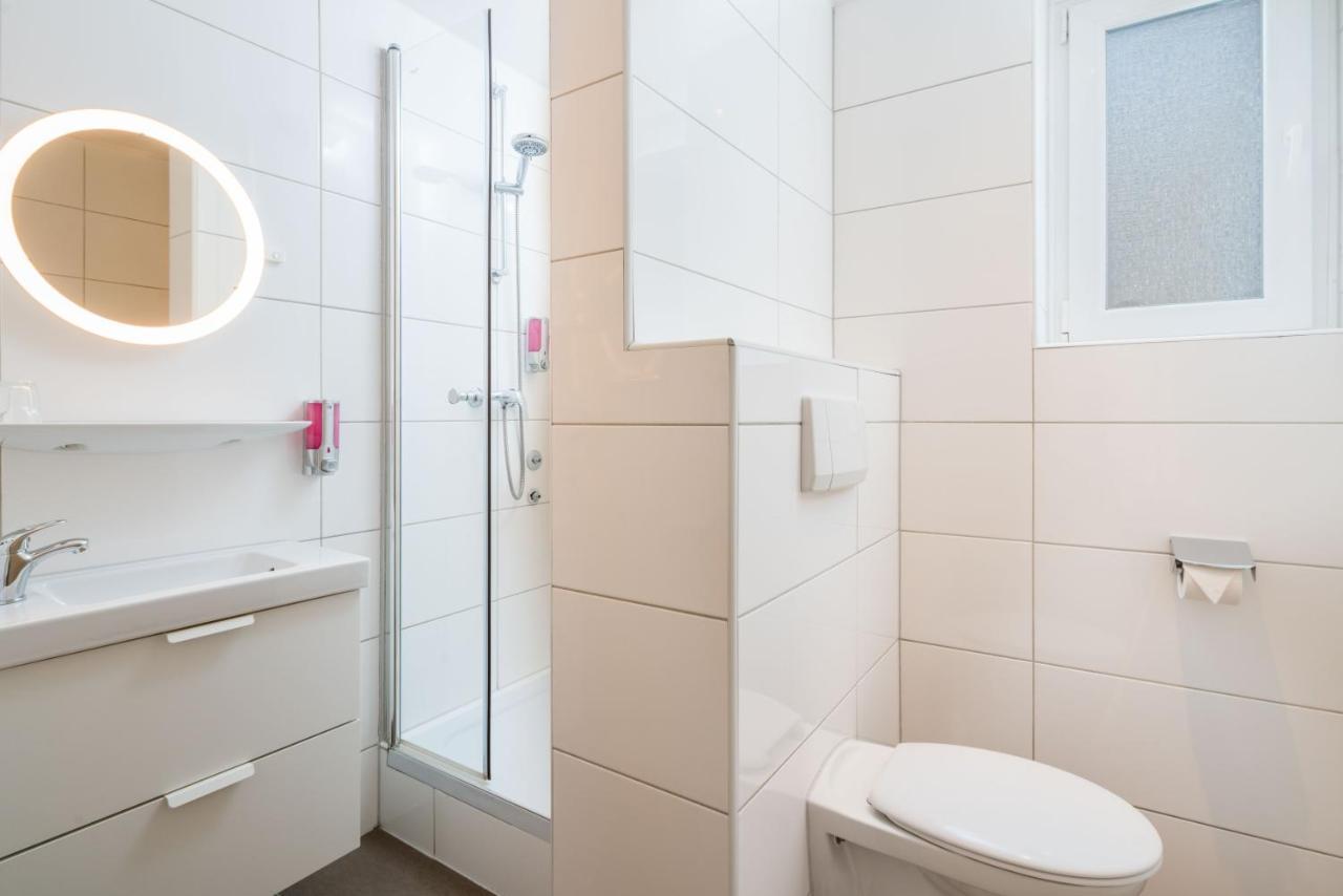 Stadt-Gut-Hotel Rheinischer Hof 에센 외부 사진
