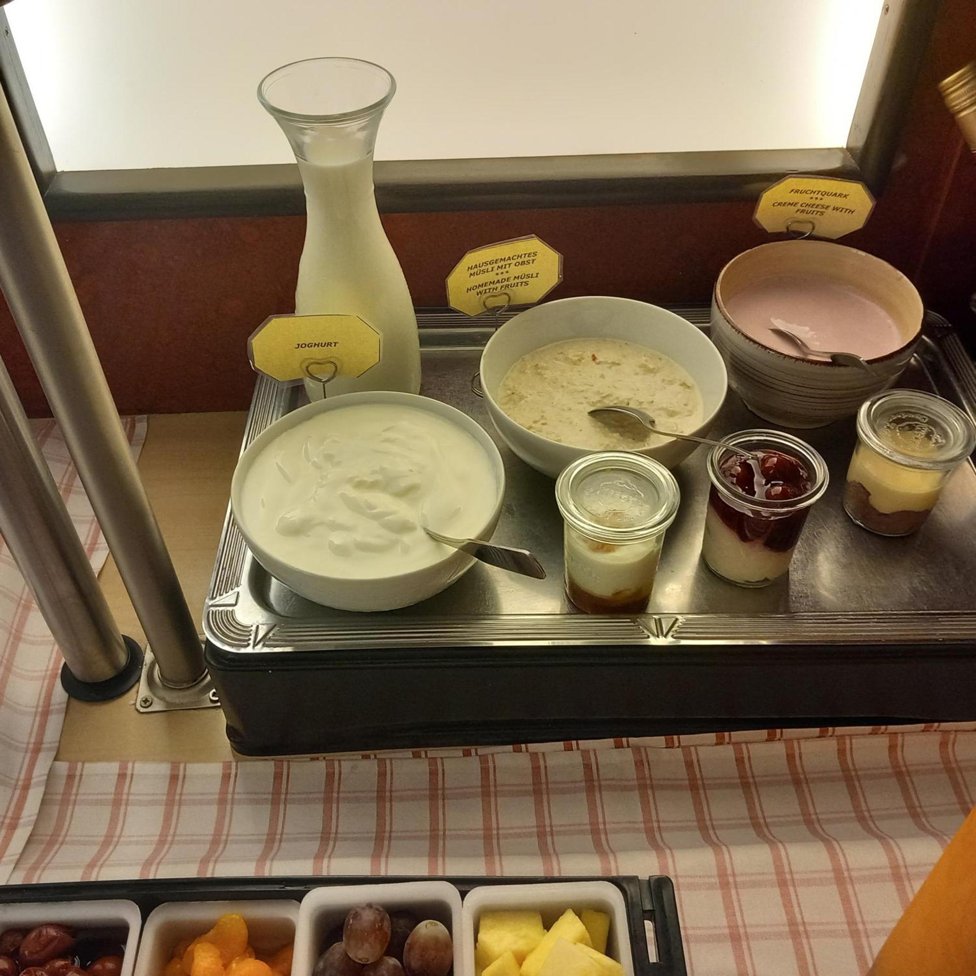 Stadt-Gut-Hotel Rheinischer Hof 에센 외부 사진