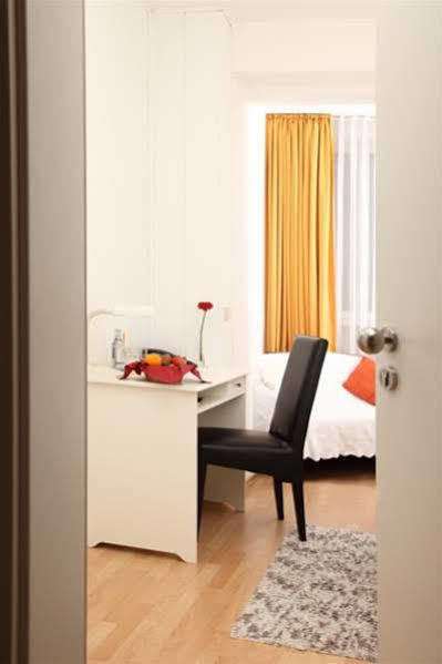 Stadt-Gut-Hotel Rheinischer Hof 에센 외부 사진